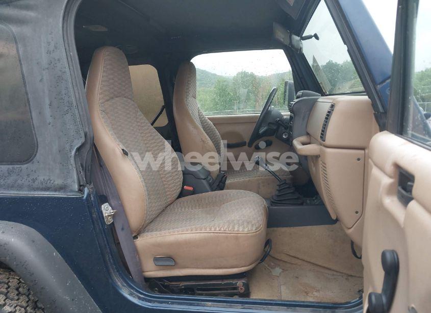 Photo 5 of 2000 Jeep Wrangler SE (VIN 1J4FA29P6YP777153)