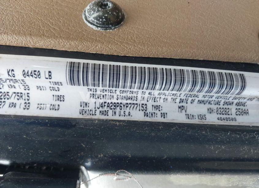 Photo 9 of 2000 Jeep Wrangler SE (VIN 1J4FA29P6YP777153)