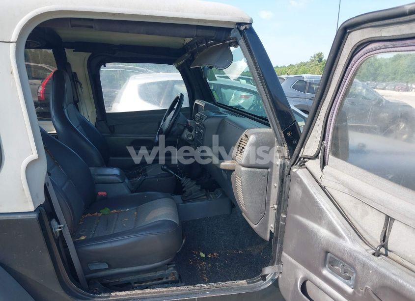 Photo 5 of 2000 Jeep Wrangler SE (VIN 1J4FA29P6YP791344)