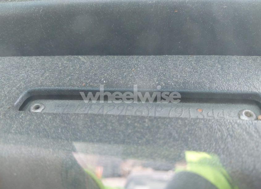 Photo 9 of 2000 Jeep Wrangler SE (VIN 1J4FA29P6YP791344)