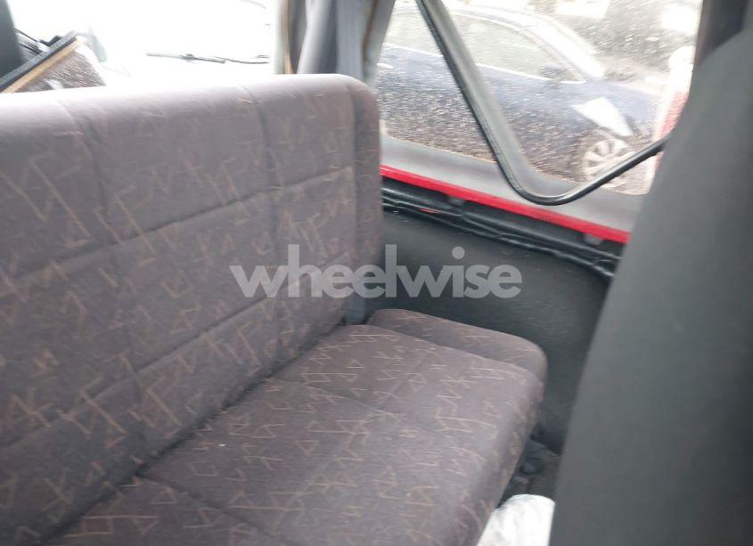 Photo 8 of 2000 Jeep Wrangler SE (VIN 1J4FA29P7YP793068)