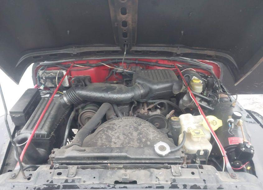 Photo 10 of 2000 Jeep Wrangler SE (VIN 1J4FA29P8YP711025)