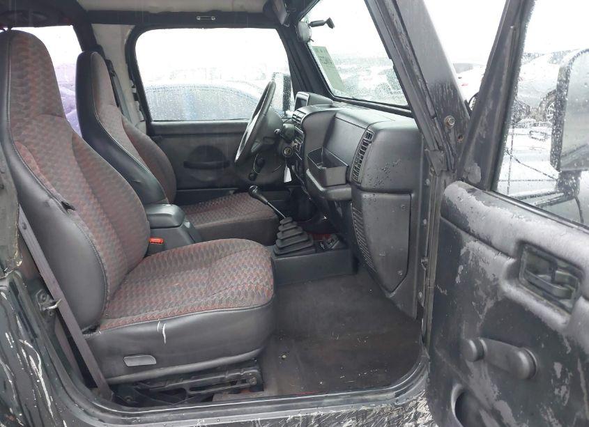 Photo 5 of 2000 Jeep Wrangler SE (VIN 1J4FA29P8YP711025)