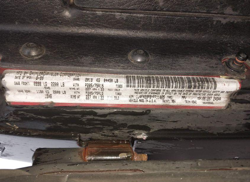 Photo 9 of 2000 Jeep Wrangler SE (VIN 1J4FA29P8YP711025)