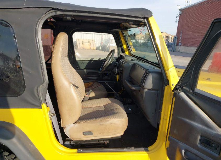 Photo 5 of 2000 Jeep Wrangler SE (VIN 1J4FA29P8YP799185)