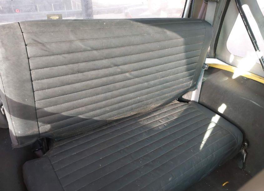 Photo 8 of 2000 Jeep Wrangler SE (VIN 1J4FA29P8YP799185)