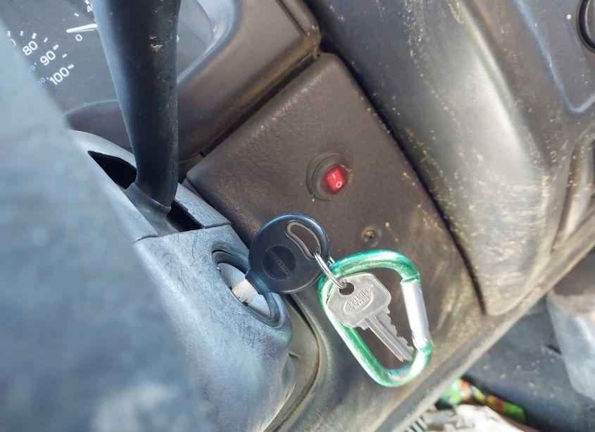 Photo 11 of 2000 Jeep Wrangler SE (VIN 1J4FA29PXYP786955)