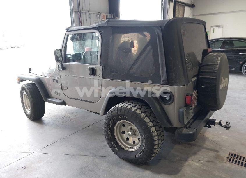 Photo 3 of 2002 Jeep Wrangler X (VIN 1J4FA39S12P720067)