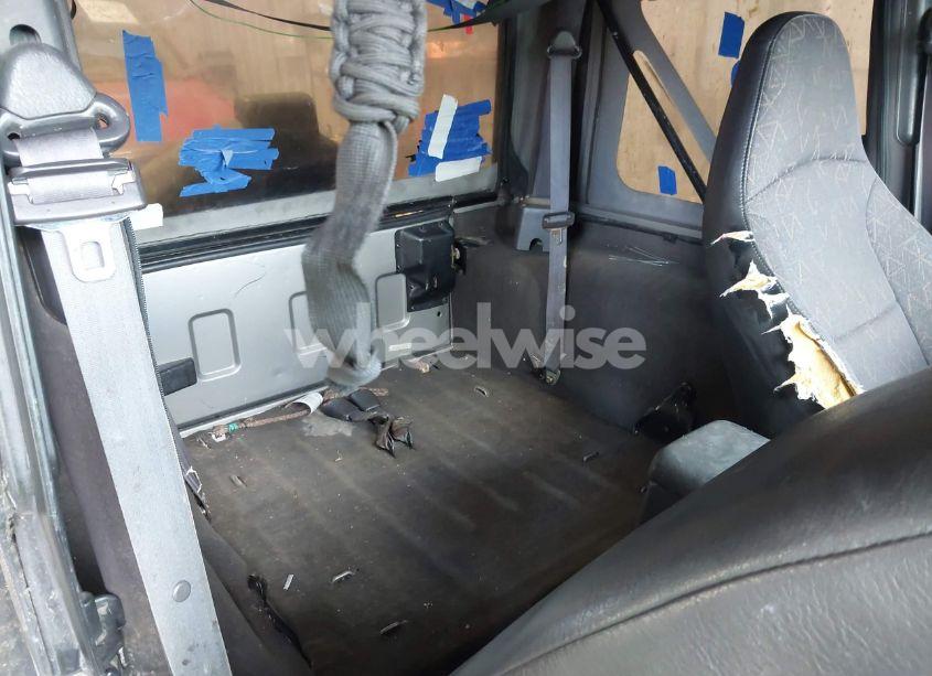 Photo 8 of 2002 Jeep Wrangler X (VIN 1J4FA39S12P720067)