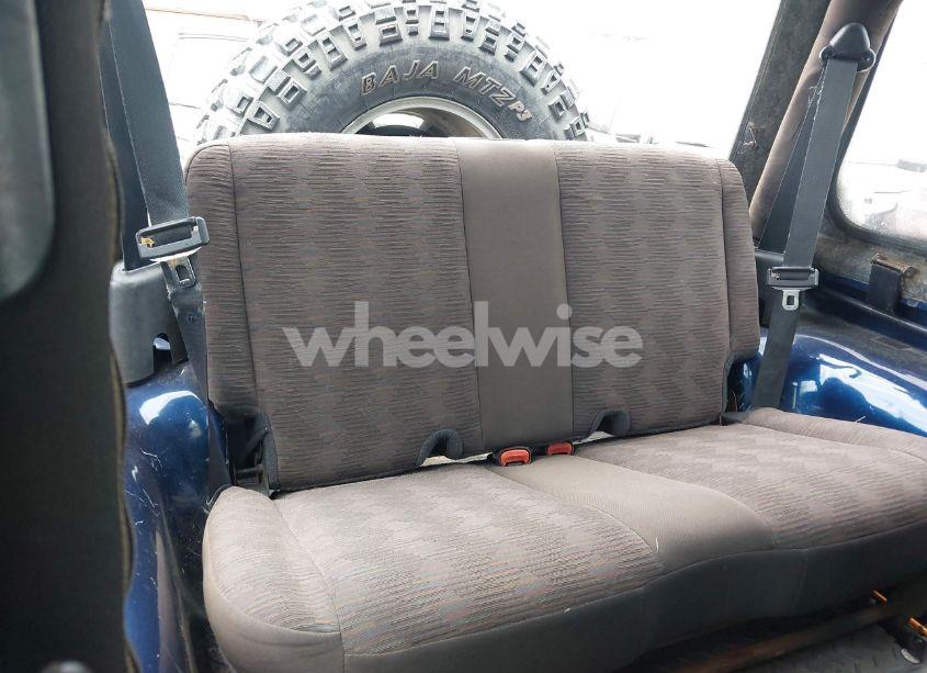 Photo 8 of 2005 Jeep Wrangler X (VIN 1J4FA39S15P320367)