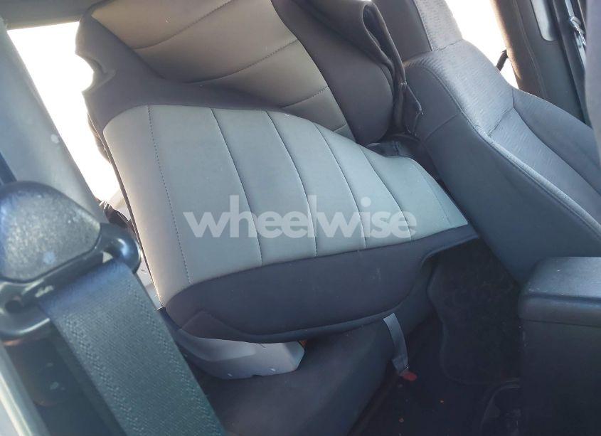 Photo 8 of 2005 Jeep Wrangler X (VIN 1J4FA39S15P346810)