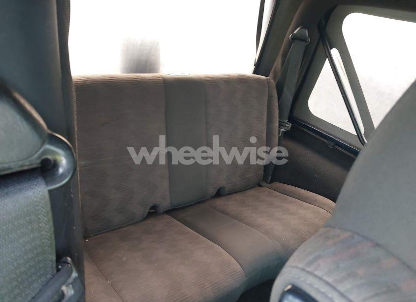 Photo 8 of 2005 Jeep Wrangler X (VIN 1J4FA39S25P329983)