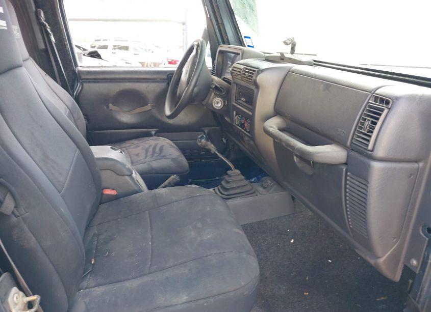 Photo 5 of 2002 Jeep Wrangler X (VIN 1J4FA39S42P735243)