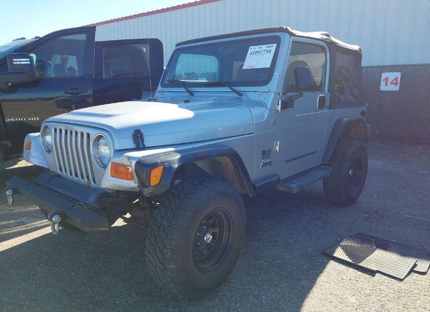 Photo 2 of 2002 Jeep Wrangler X (VIN 1J4FA39S42P742158)