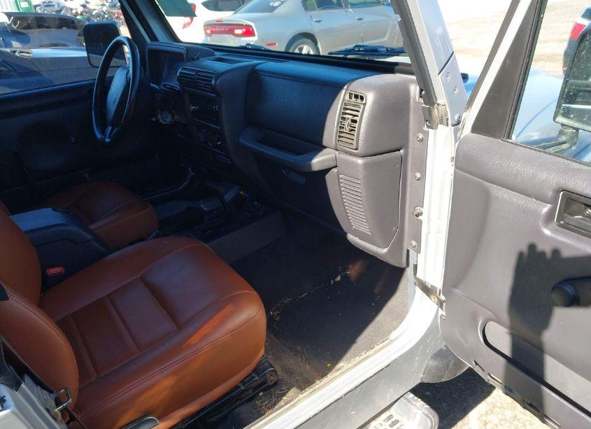 Photo 5 of 2002 Jeep Wrangler X (VIN 1J4FA39S42P742158)