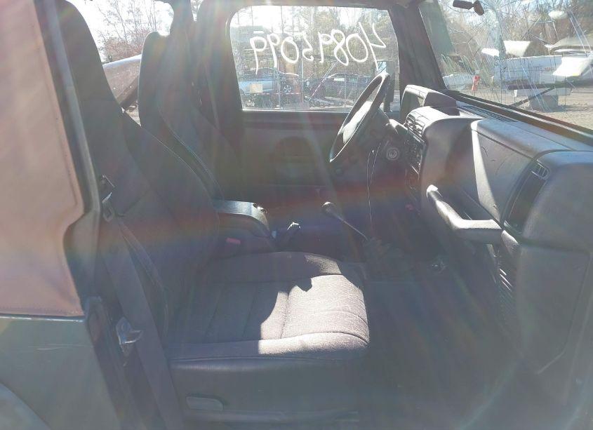 Photo 5 of 2002 Jeep Wrangler X (VIN 1J4FA39S42P764533)