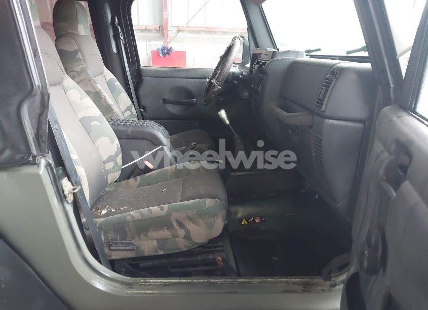 Photo 5 of 2005 Jeep Wrangler X (VIN 1J4FA39S75P310037)