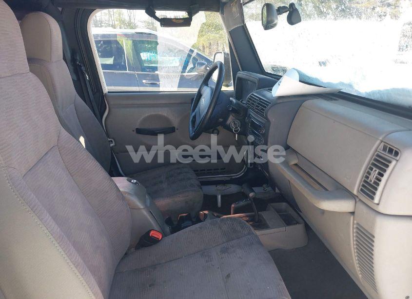 Photo 5 of 2005 Jeep Wrangler X (VIN 1J4FA39S75P383005)