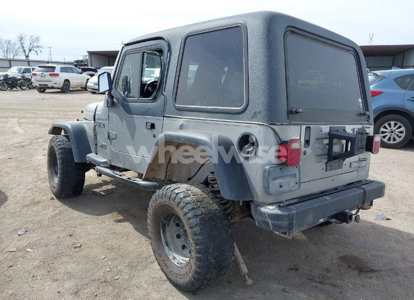 Photo 3 of 2002 Jeep Wrangler X (VIN 1J4FA39S82P707610)