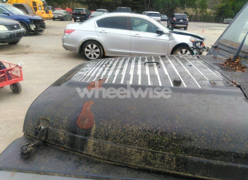 Photo 6 of 2002 Jeep Wrangler X (VIN 1J4FA39S82P751915)