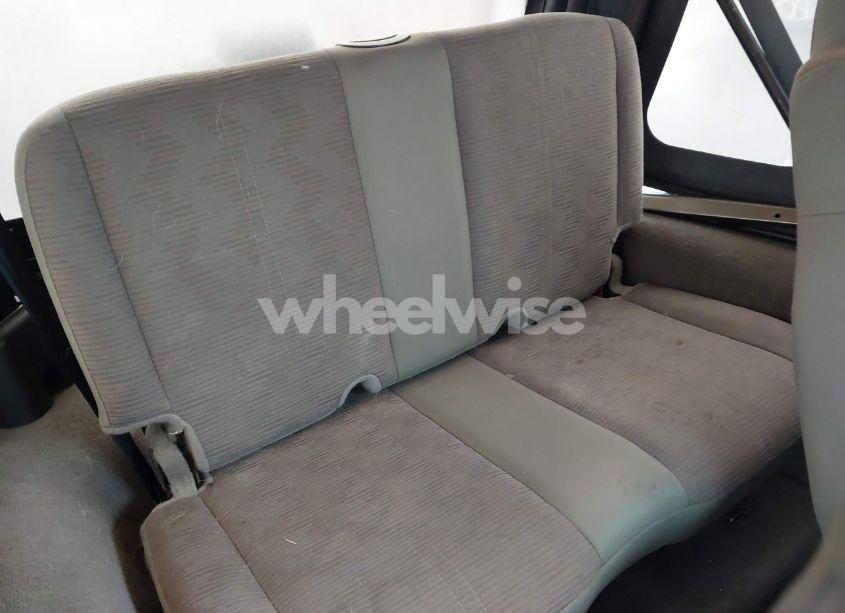 Photo 8 of 2004 Jeep Wrangler X (VIN 1J4FA39S84P712809)