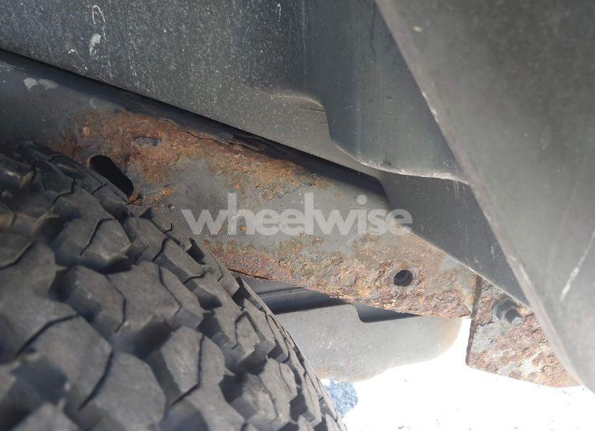 Photo 6 of 2004 Jeep Wrangler X (VIN 1J4FA39S84P737774)