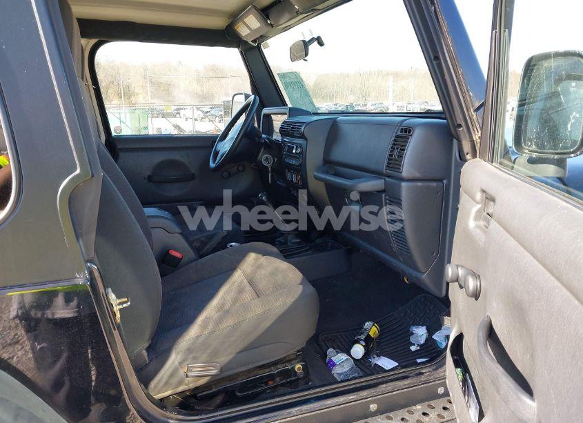 Photo 5 of 2004 Jeep Wrangler X (VIN 1J4FA39S84P785260)
