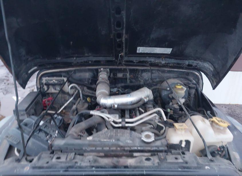 Photo 10 of 2004 Jeep Wrangler X (VIN 1J4FA39S94P716111)