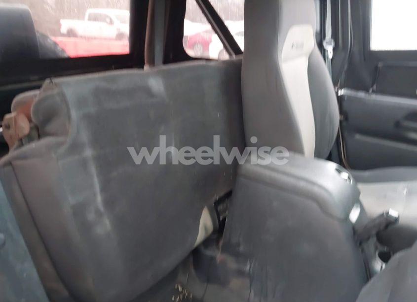 Photo 8 of 2004 Jeep Wrangler X (VIN 1J4FA39S94P725861)