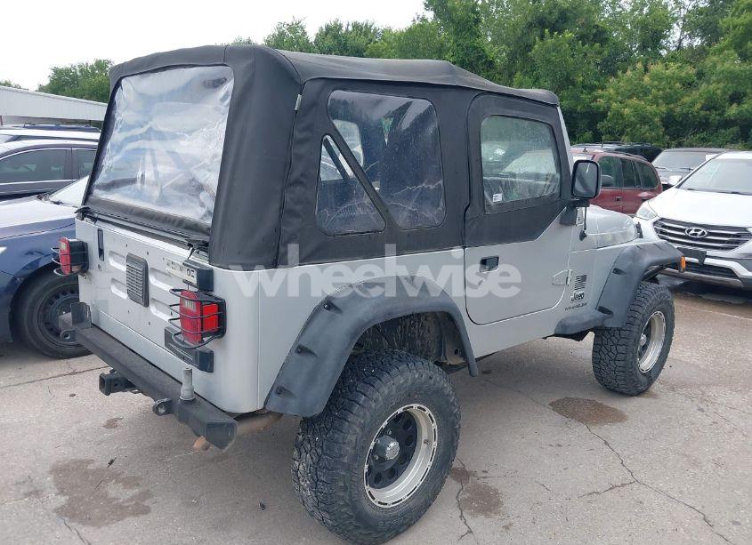 Photo 4 of 2005 Jeep Wrangler X (VIN 1J4FA39S95P370868)