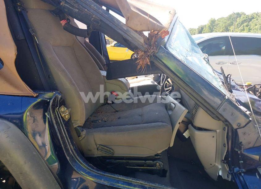 Photo 5 of 2003 Jeep Wrangler X (VIN 1J4FA39SX3P314337)