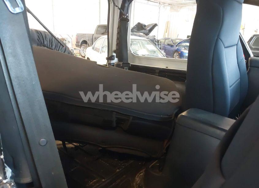 Photo 8 of 2004 Jeep Wrangler X (VIN 1J4FA39SX4P736383)