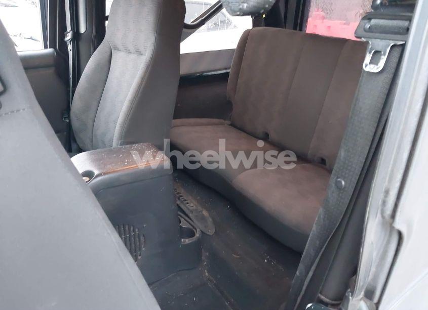 Photo 8 of 2005 Jeep Wrangler UNLIMITED (VIN 1J4FA44S75P348865)