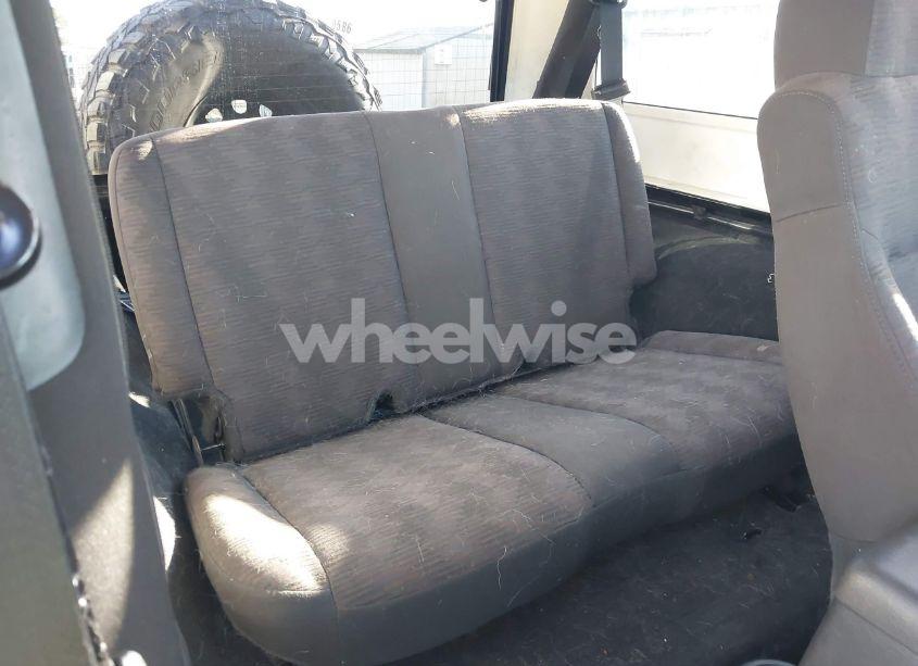 Photo 8 of 2005 Jeep Wrangler UNLIMITED (VIN 1J4FA44S95P335387)