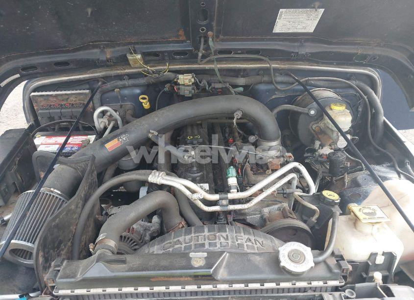 Photo 10 of 2005 Jeep Wrangler SPORT (VIN 1J4FA49S25P302627)