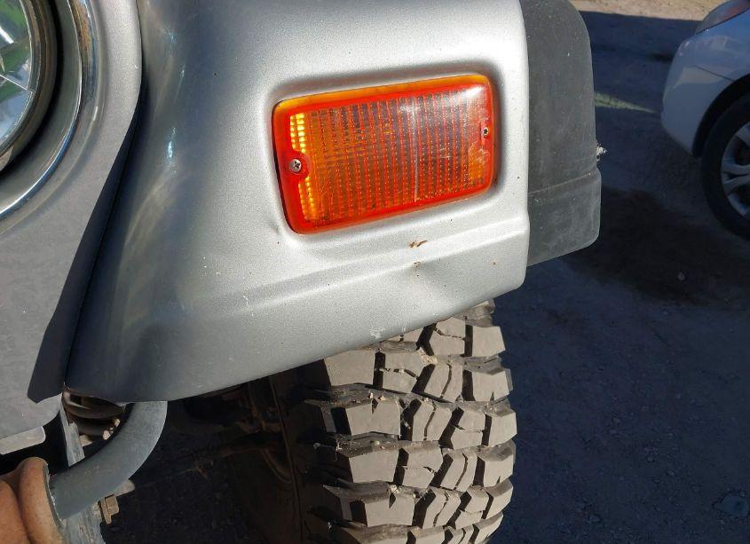 Photo 6 of 2001 Jeep Wrangler SPORT (VIN 1J4FA49S51P300431)