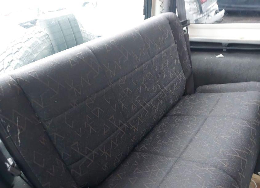 Photo 8 of 2001 Jeep Wrangler SPORT (VIN 1J4FA49S51P356742)