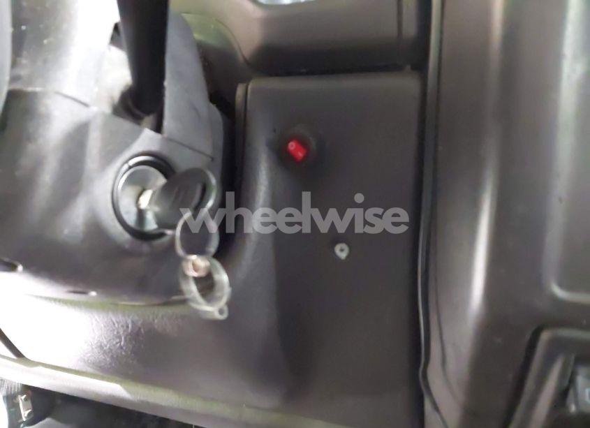 Photo 11 of 2000 Jeep Wrangler SPORT (VIN 1J4FA49S5YP725979)
