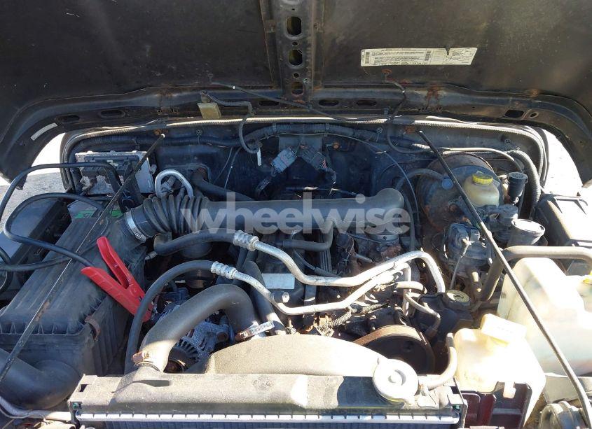 Photo 10 of 2001 Jeep Wrangler SPORT (VIN 1J4FA49S61P357348)