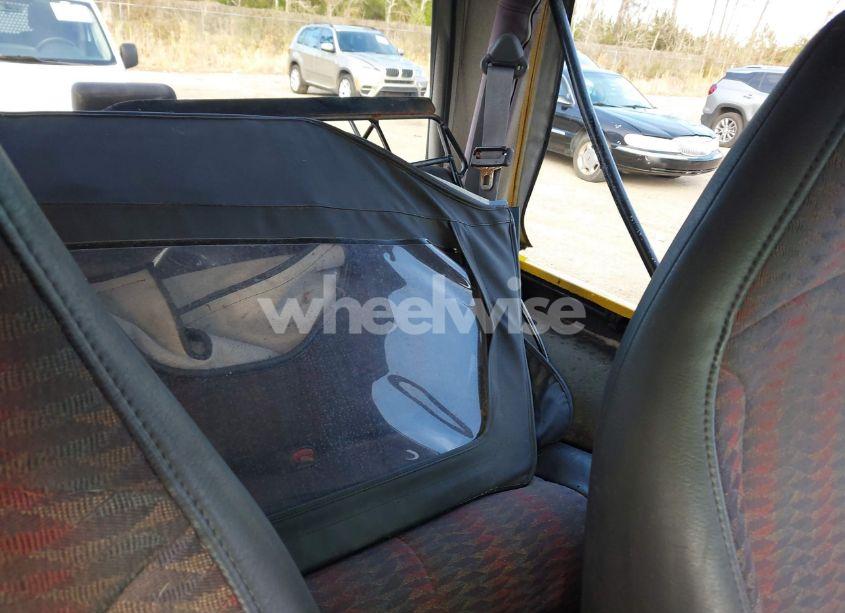 Photo 8 of 2000 Jeep Wrangler SPORT (VIN 1J4FA49SXYP777592)