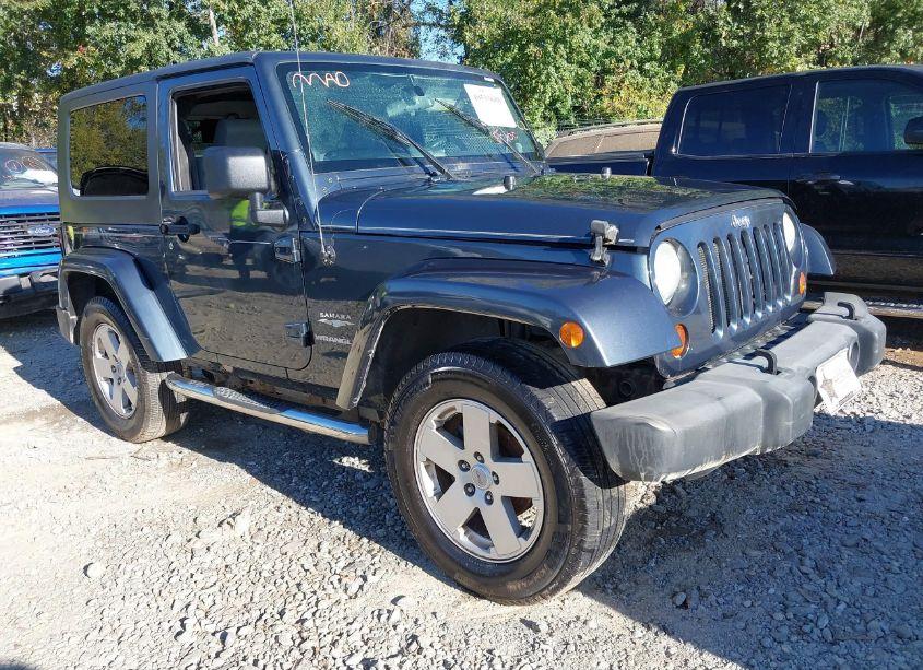 2007 Jeep Wrangler SAHARA (VIN 1J4FA54107L134226) main photo