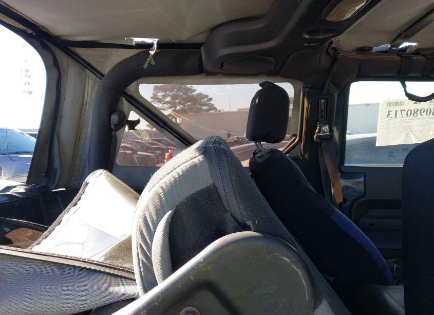 Photo 8 of 2007 Jeep Wrangler SAHARA (VIN 1J4FA54107L202136)