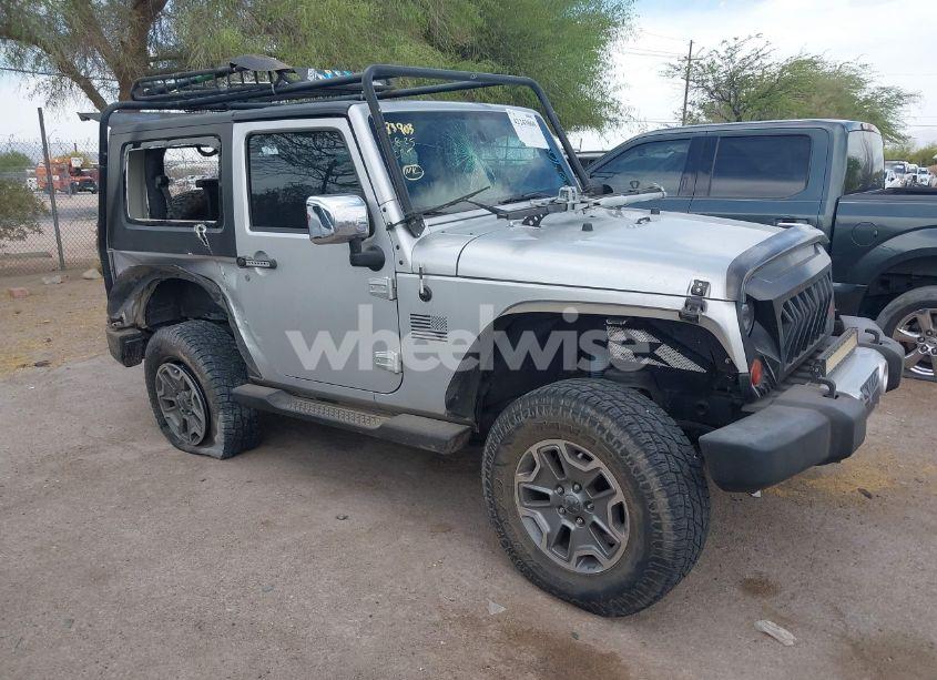 2008 Jeep Wrangler SAHARA (VIN 1J4FA54158L640474) main photo