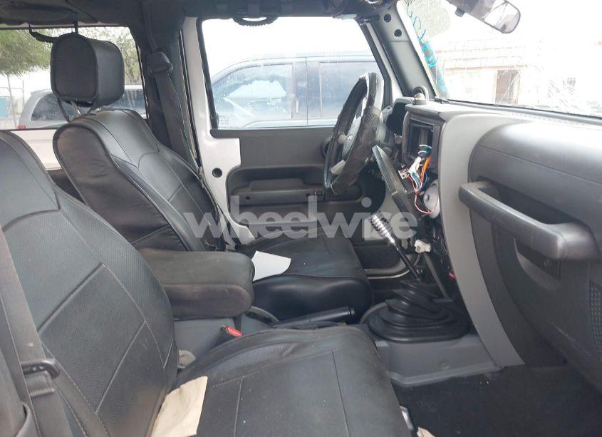 Photo 5 of 2008 Jeep Wrangler SAHARA (VIN 1J4FA54158L640474)