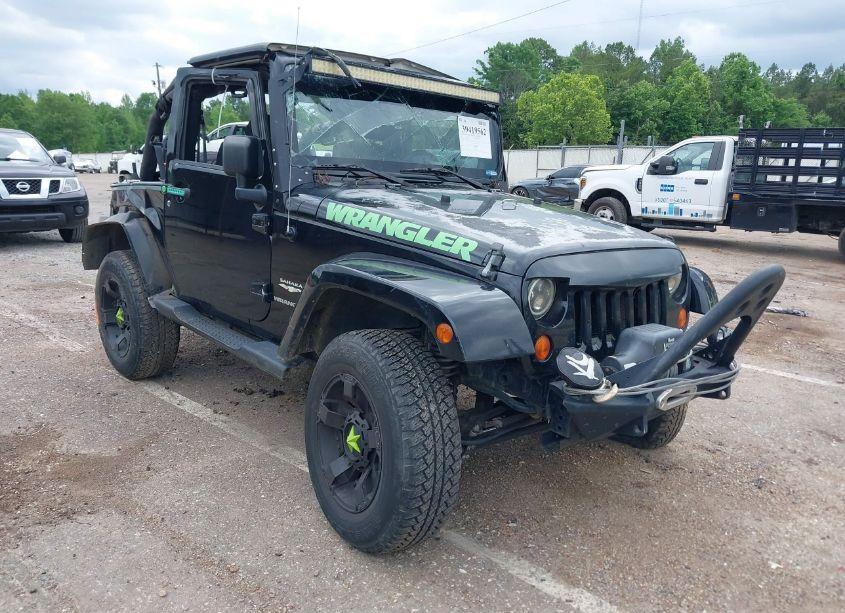 2008 Jeep Wrangler SAHARA (VIN 1J4FA54188L519812) main photo