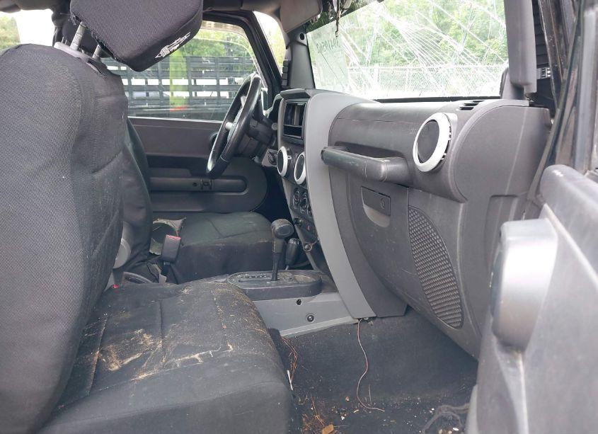 Photo 5 of 2008 Jeep Wrangler SAHARA (VIN 1J4FA54188L519812)