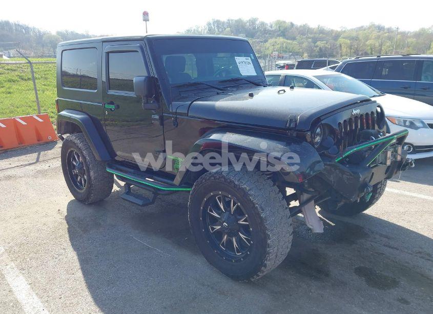 2008 Jeep Wrangler SAHARA (VIN 1J4FA541X8L539463) main photo