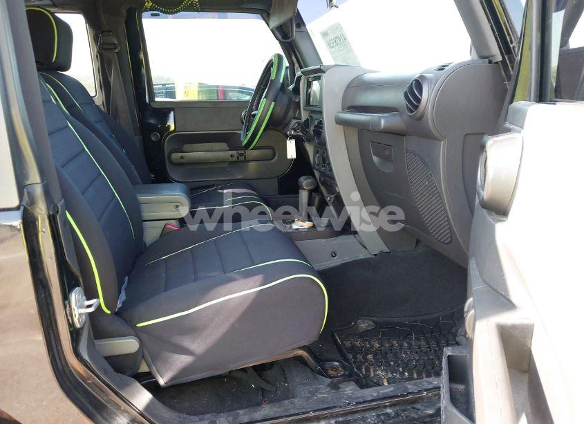 Photo 5 of 2008 Jeep Wrangler SAHARA (VIN 1J4FA541X8L539463)