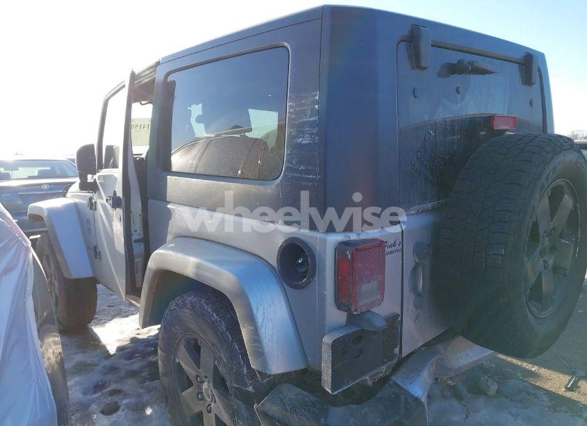 Photo 3 of 2008 Jeep Wrangler SAHARA (VIN 1J4FA541X8L552617)