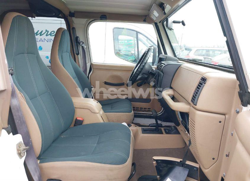 Photo 5 of 2002 Jeep Wrangler SAHARA (VIN 1J4FA59S02P760345)